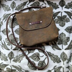 Kurier Brown Leather Crossbody Bag